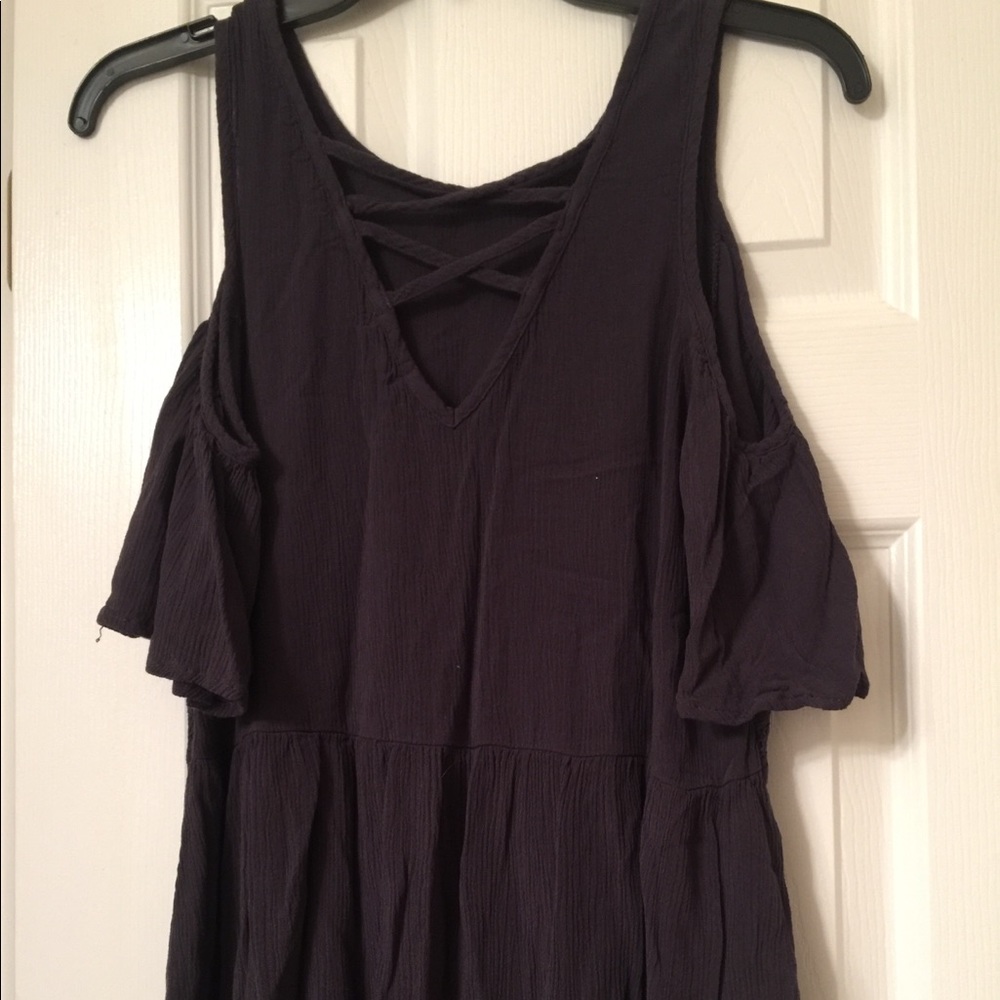 Cold shoulder top